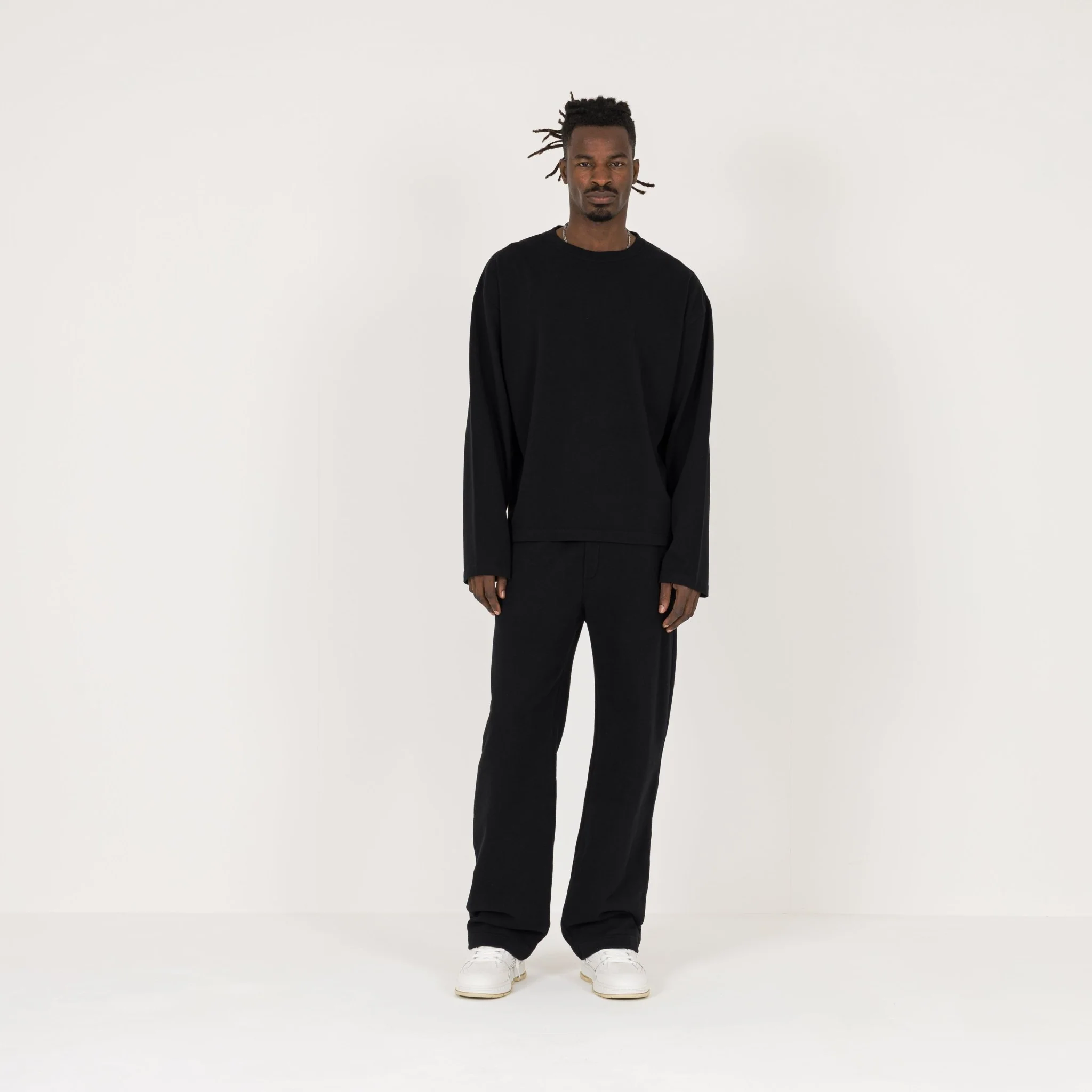 Cropped Long Sleeve T-Shirt - Black - Image 4