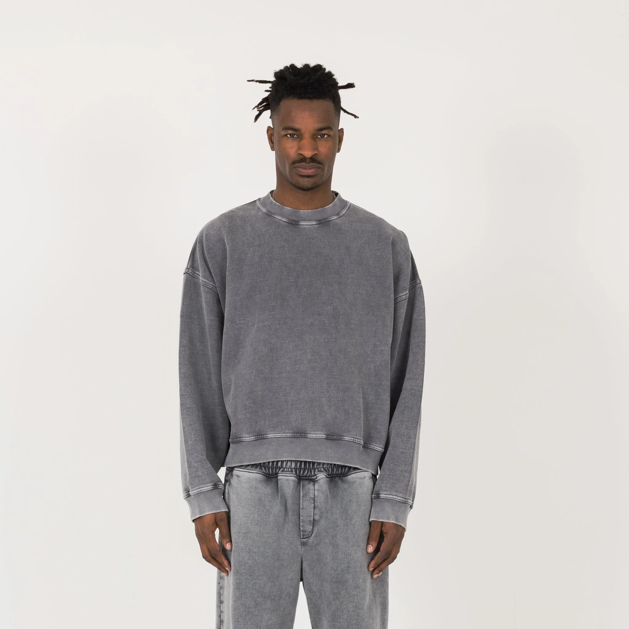 Cropped Sweatshirt - Vintage Grey - Image 2