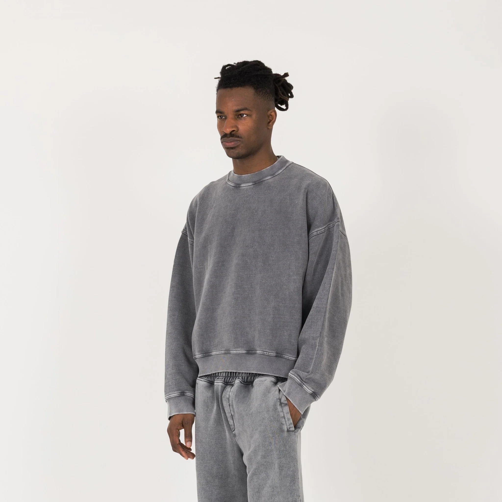 Cropped Sweatshirt - Vintage Grey - Image 3