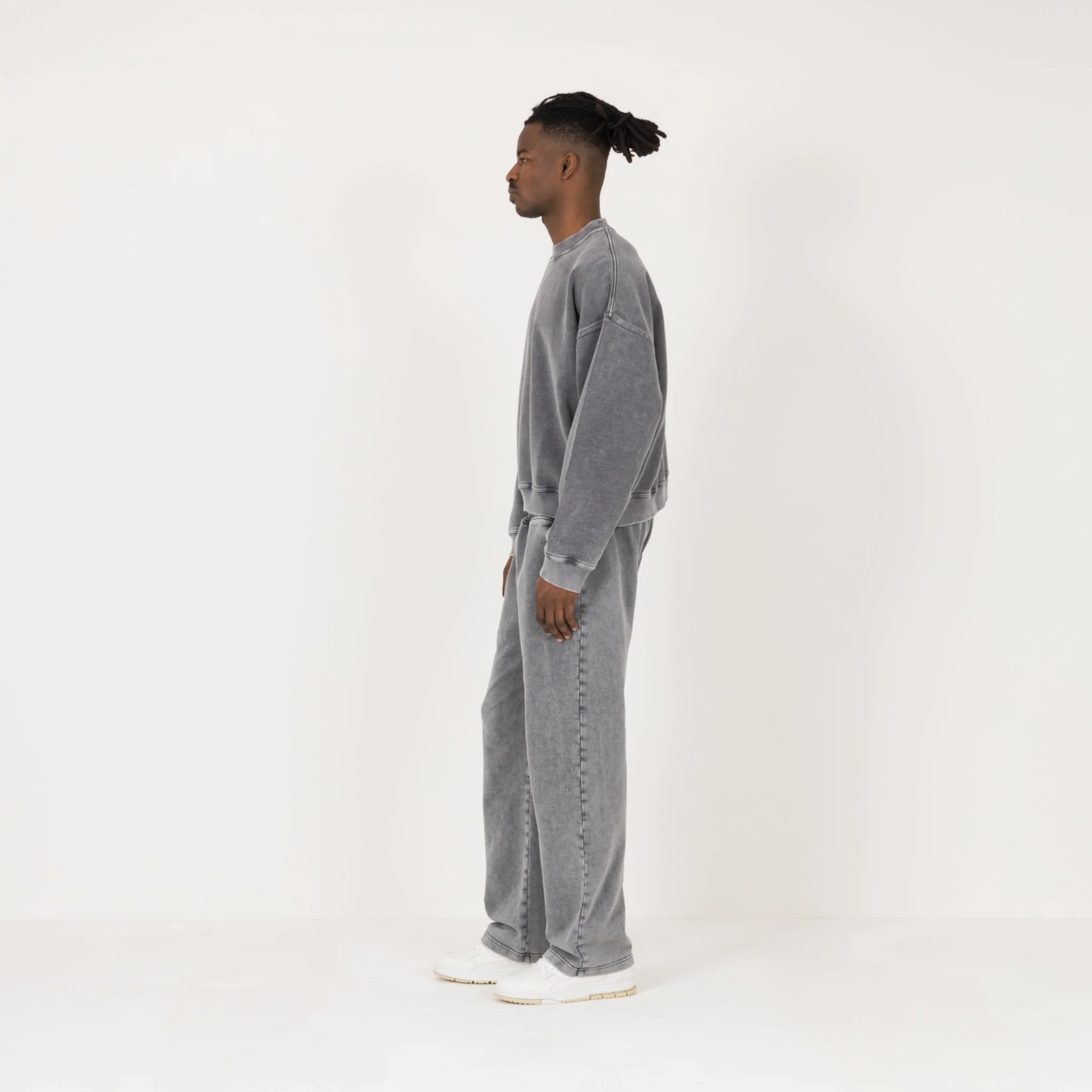 Cropped Sweatshirt - Vintage Grey - Image 6