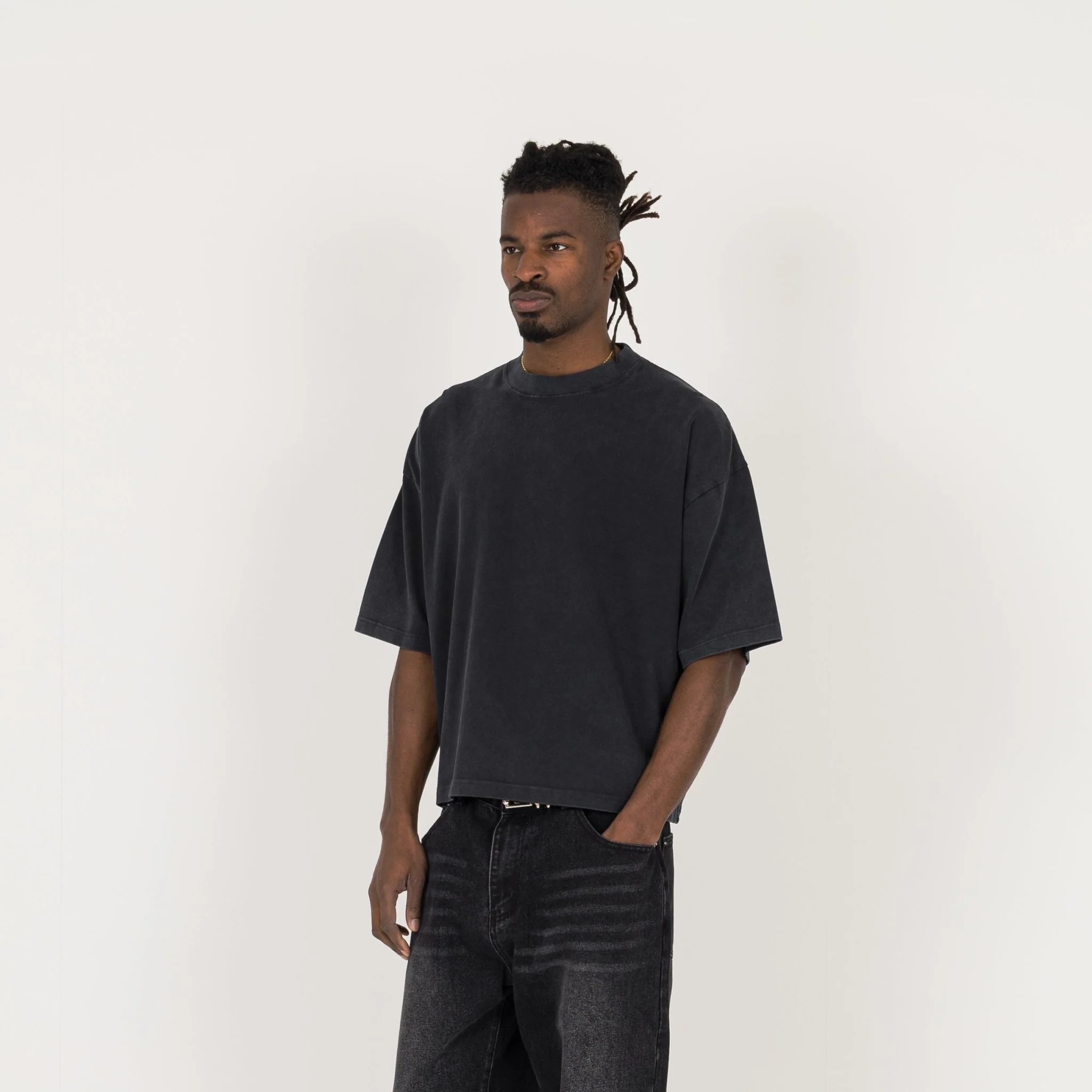 Cropped T-Shirt - Vintage Black - Image 3