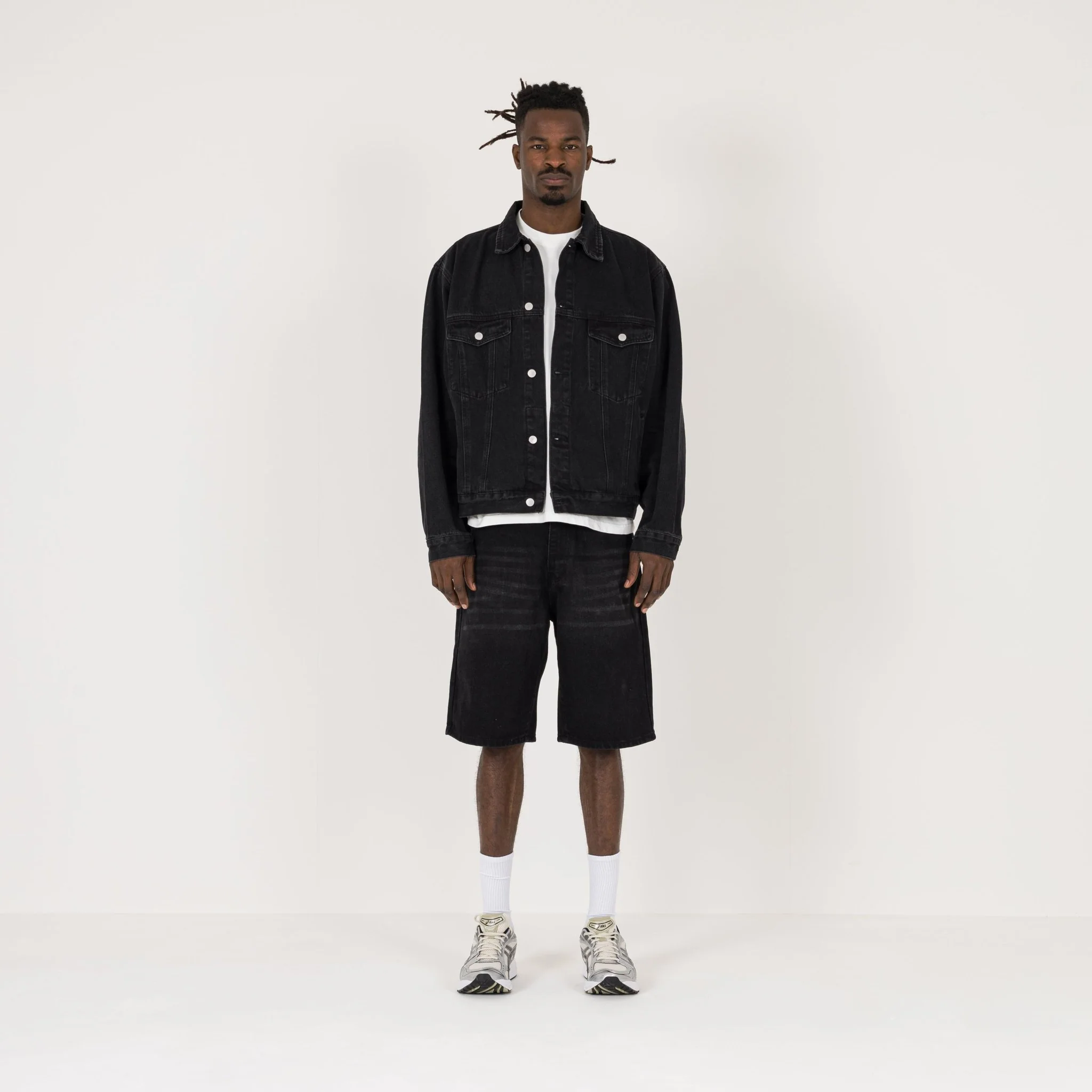 Denim Short - Vintage Black - Image 4