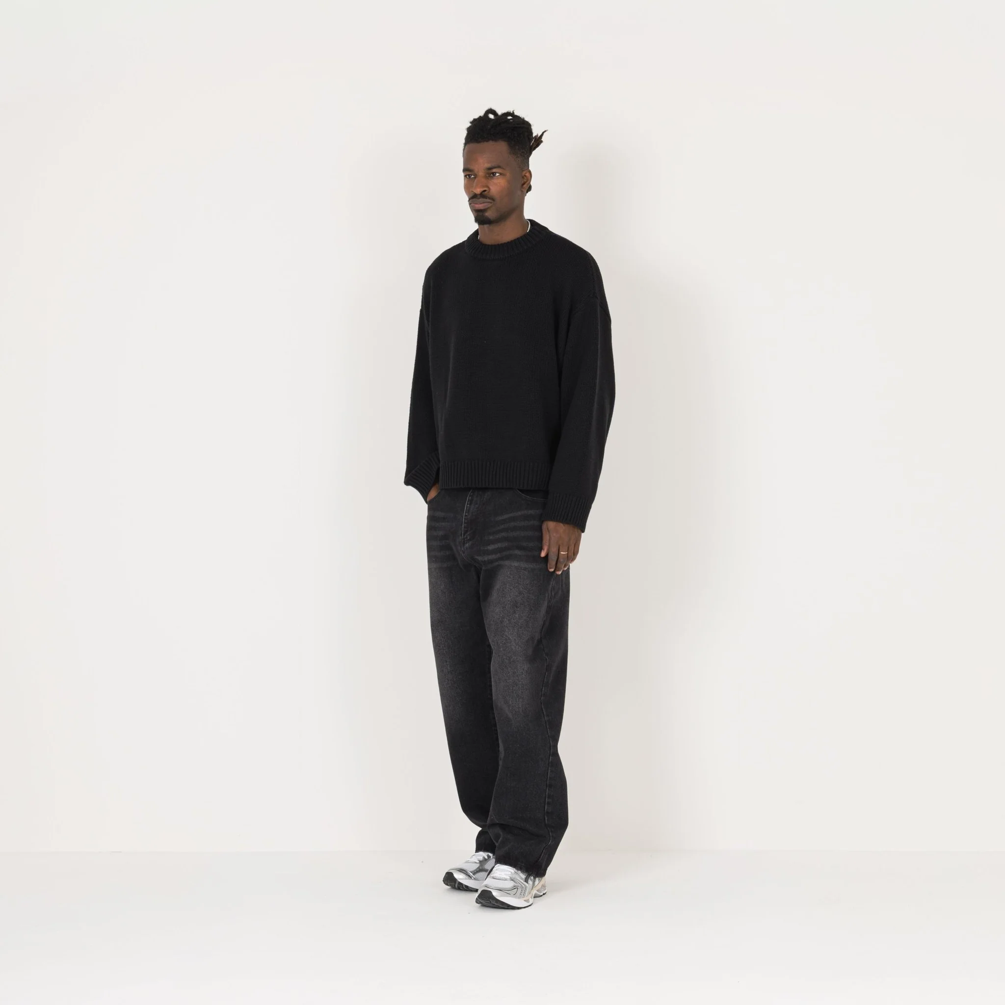 Knitted Sweatshirt - Black - Image 5