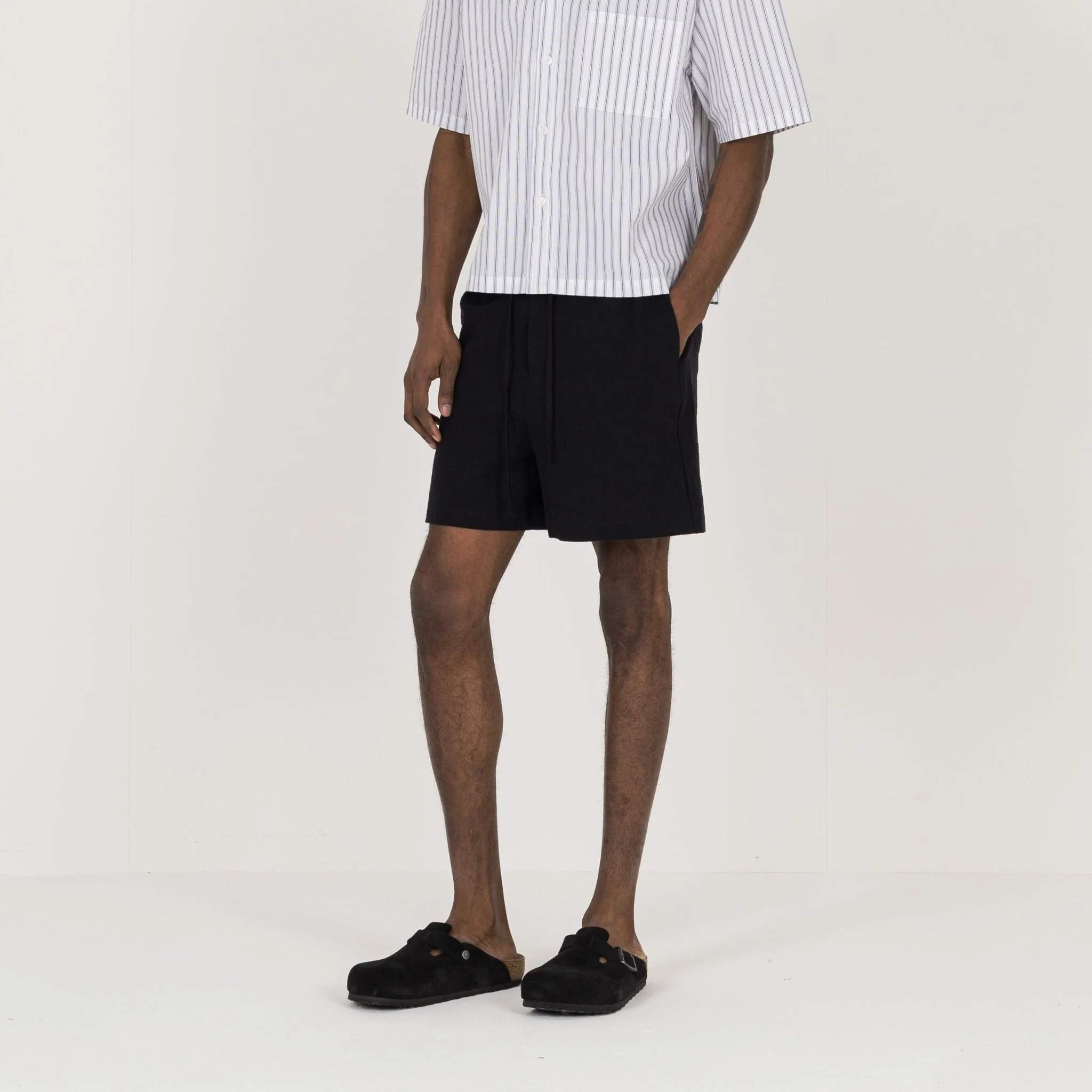 Linen Short - Black - Image 3