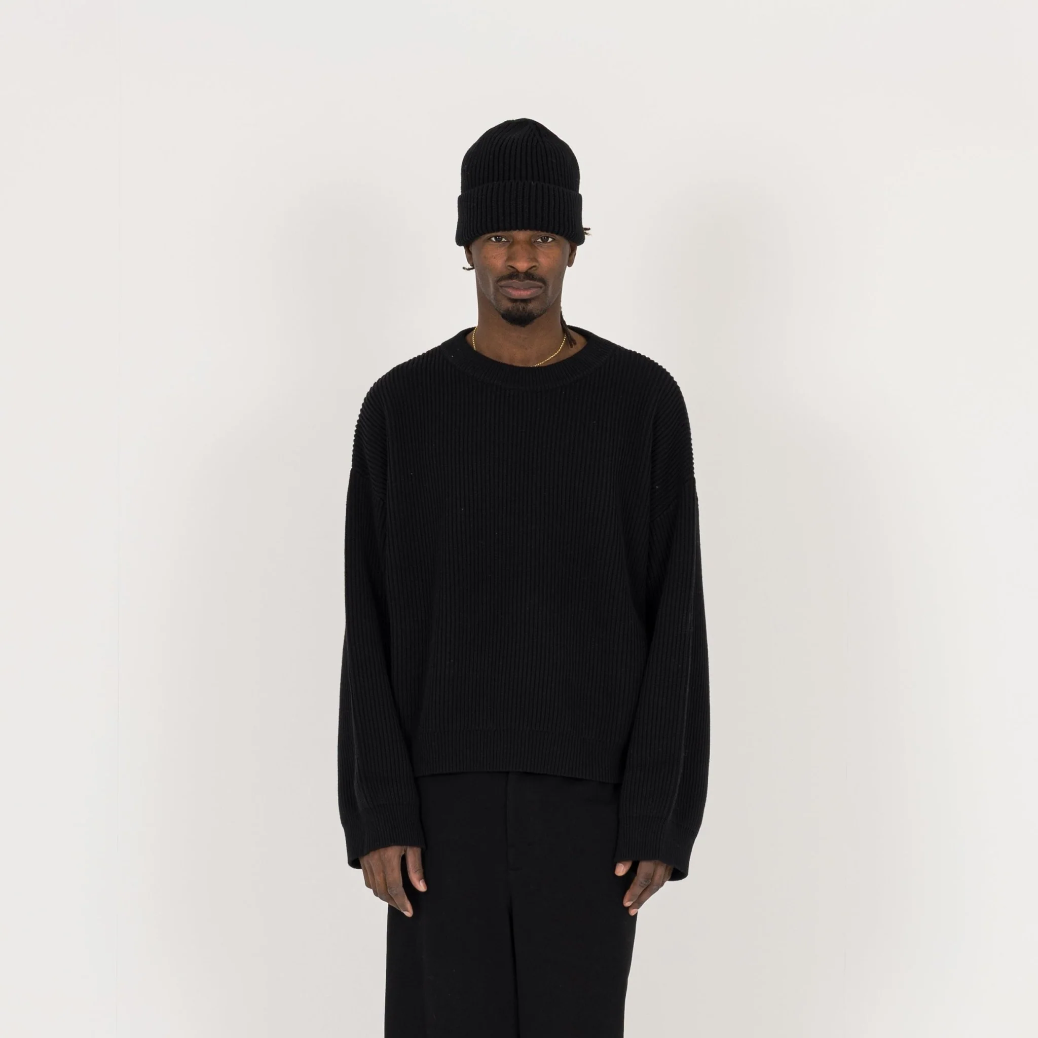 Ribbed Beanie - Black - Image 2