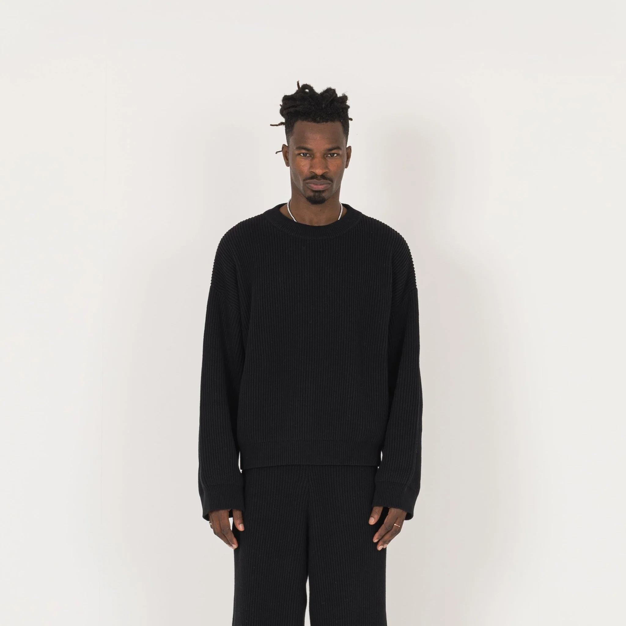 Ribbed Sweatshirt - Black - Image 2