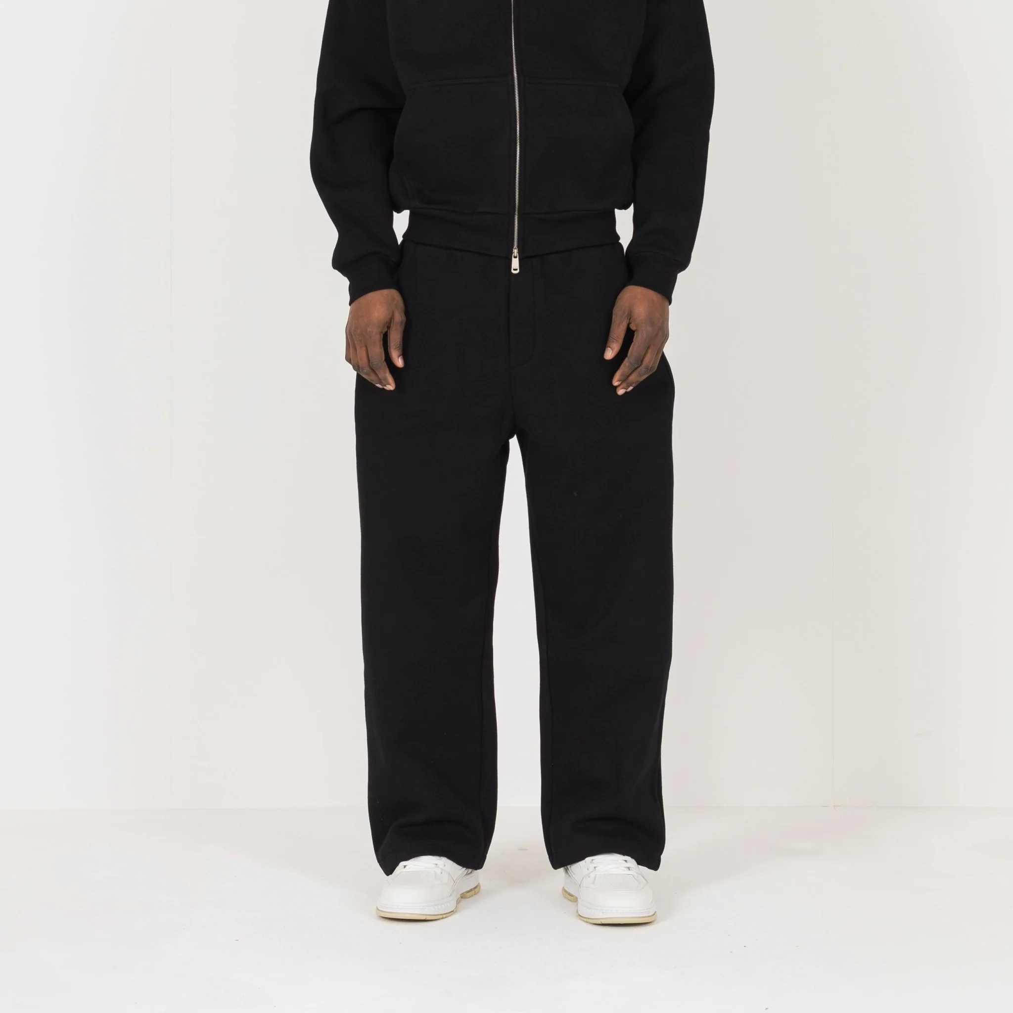 Sculpt Sweatpant - Carbon Black - Image 2