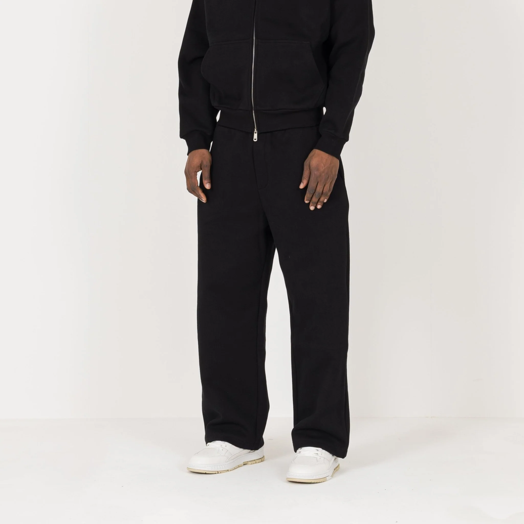 Sculpt Sweatpant - Carbon Black - Image 3