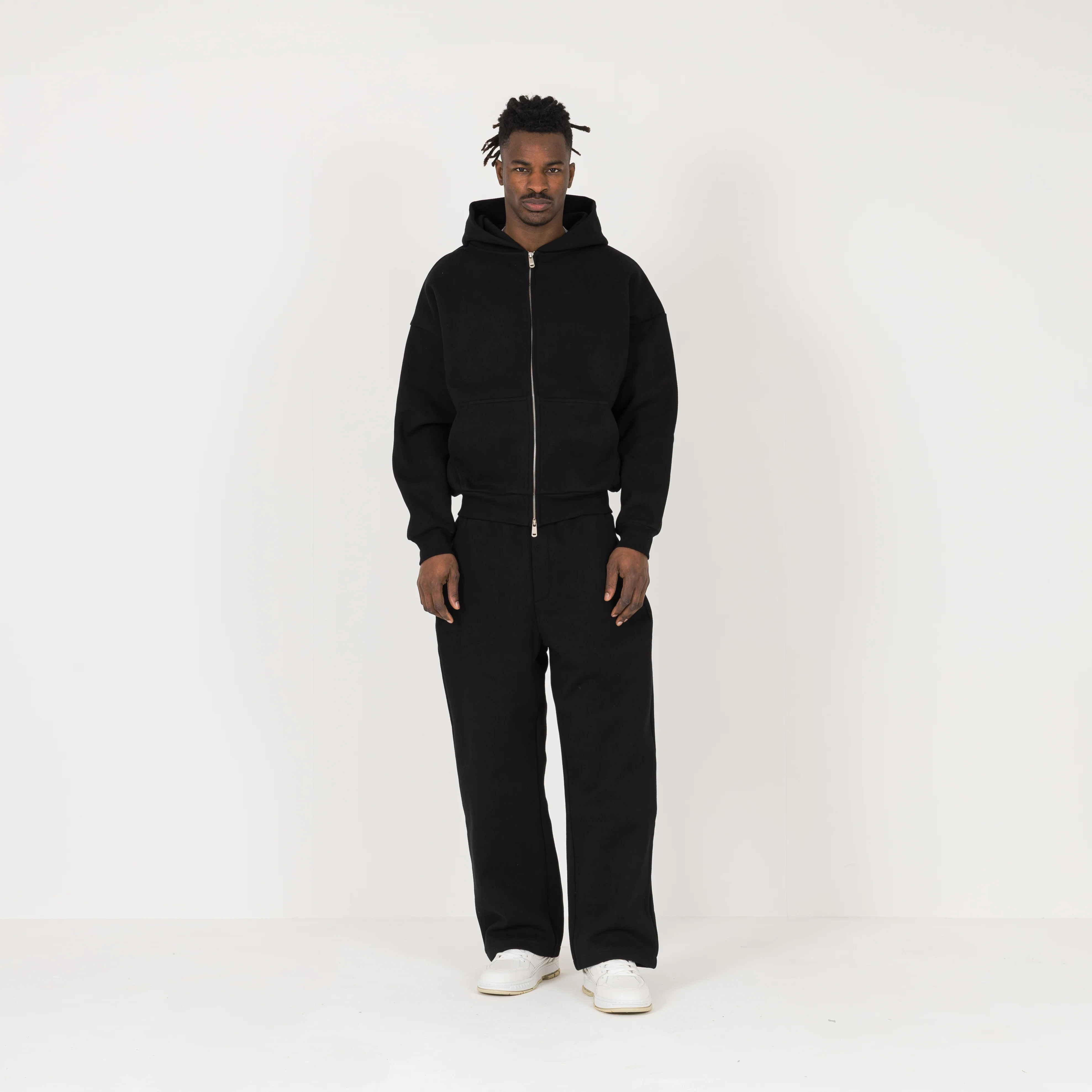 Sculpt Sweatpant - Carbon Black - Image 4