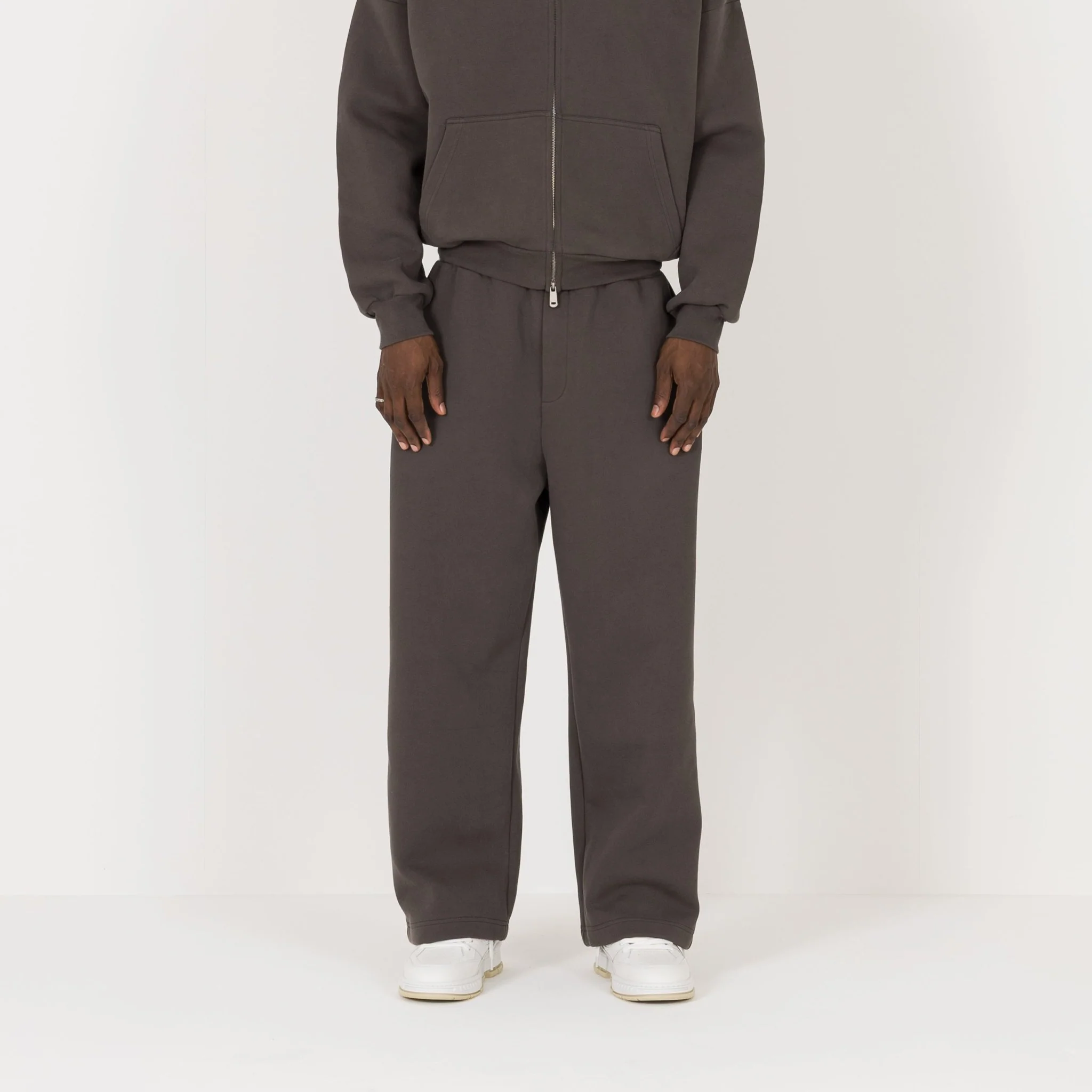 Sculpt Sweatpant - Moor Brown - Image 2