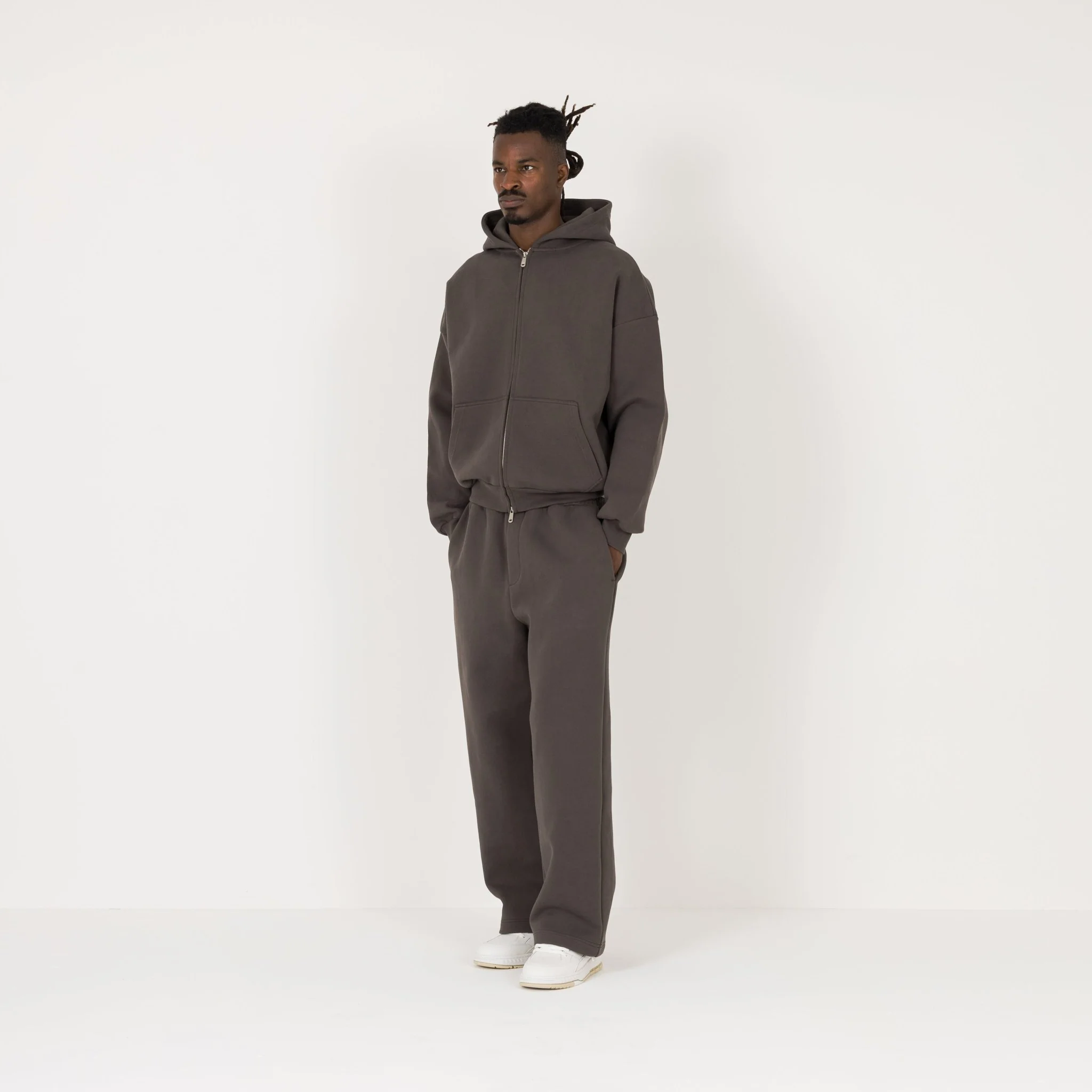 Sculpt Sweatpant - Moor Brown - Image 5