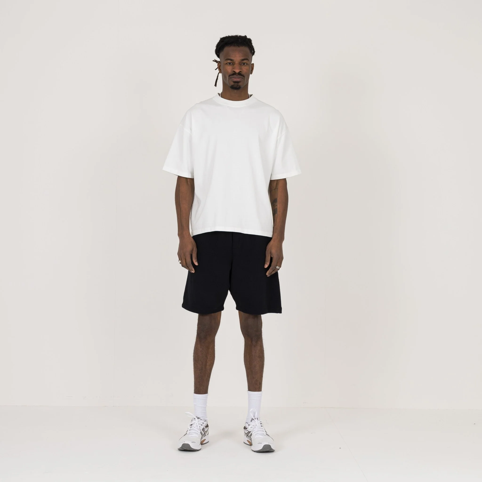 Short - Black - Image 4