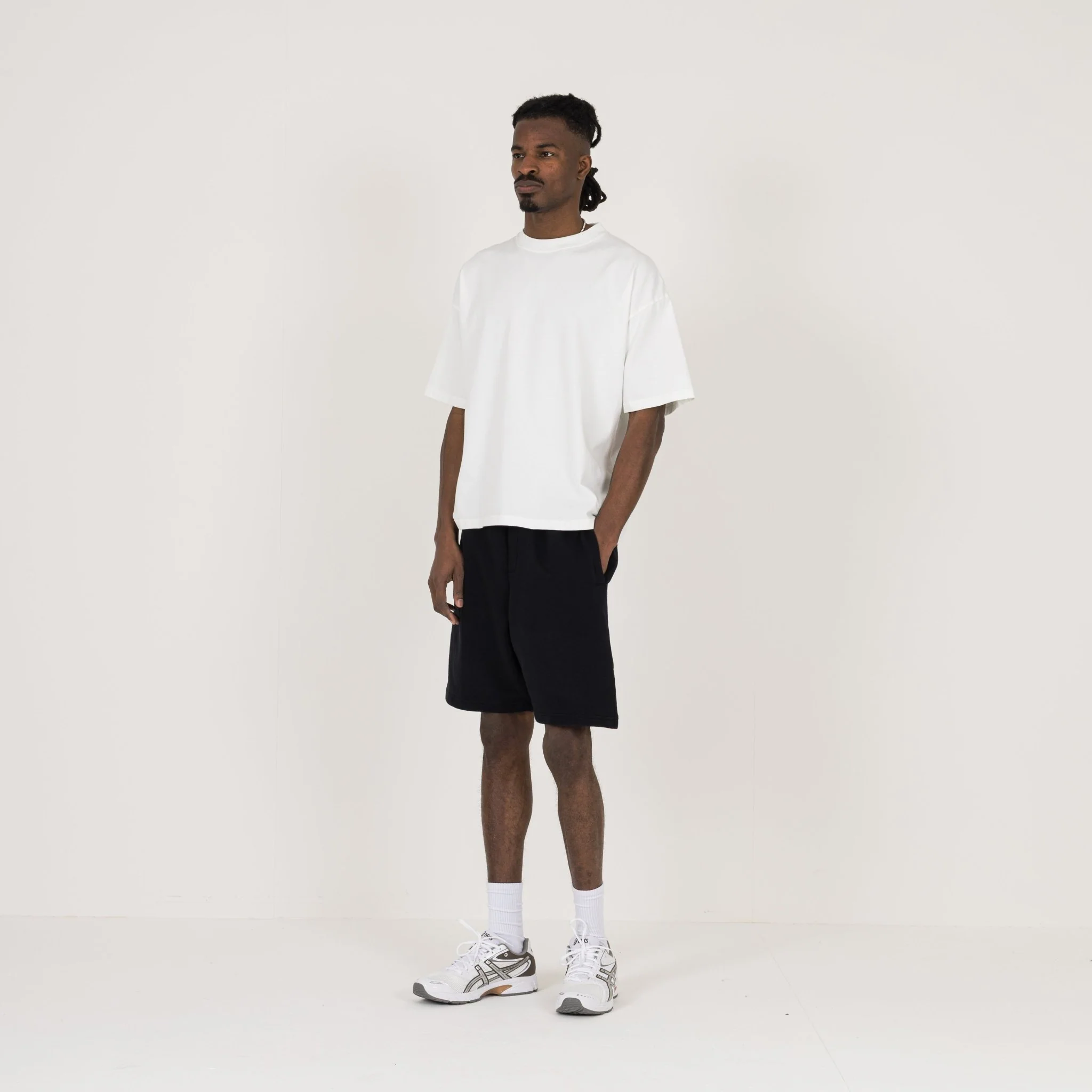 Short - Black - Image 5