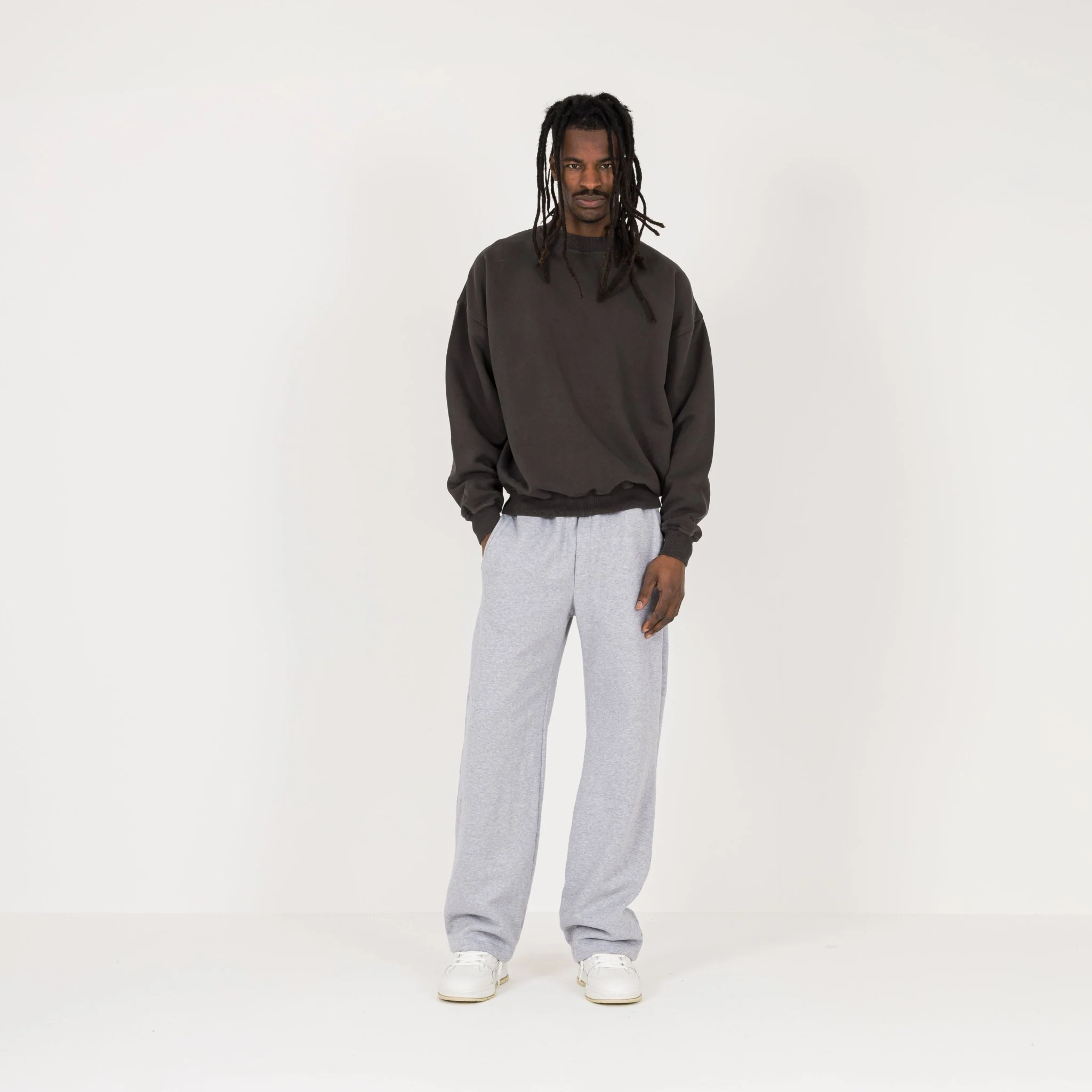 Sweatshirt - Dark Mocha - Image 4