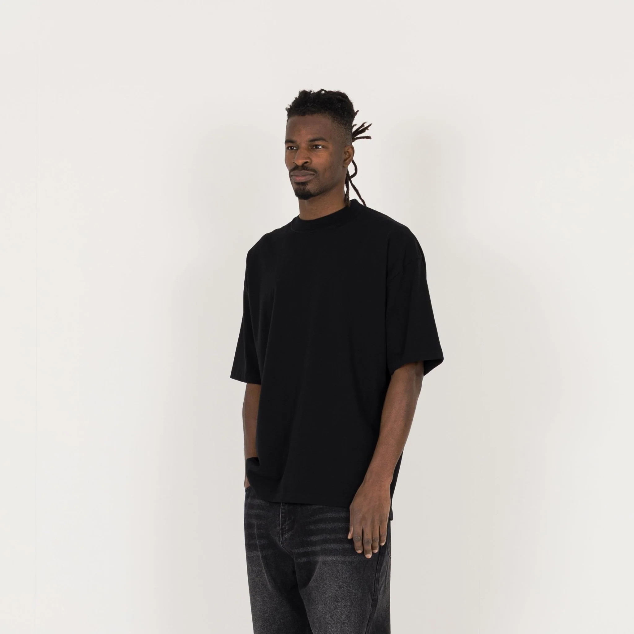 T-Shirt - Black - Image 3